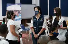 En el oriente de Cali, Ministra de Cultura accedió a primera dosis de la vacuna contra el covid–19