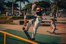 Cali celebró el ‘Go Skateboarding Day’ con una rodada sin límites