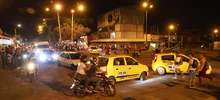 En la vía del diálogo, autopista Simón Bolívar empieza a levantar bloqueos