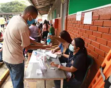 Residentes de la comuna 18 recibieron atención en salud para toda la familia