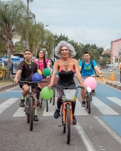 Con ‘Cicloruta de Colores’, la ciclovida de Cali conmemoró el ‘Día del Orgullo LGBTIQ+’