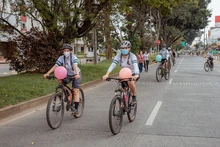 Con ‘Cicloruta de Colores’, la ciclovida de Cali conmemoró el ‘Día del Orgullo LGBTIQ+’