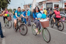 Con ‘Cicloruta de Colores’, la ciclovida de Cali conmemoró el ‘Día del Orgullo LGBTIQ+’