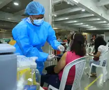 Caleños mayores de 40 años ya están accediendo a la vacuna por la vida