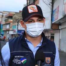 Alcaldía de Cali realizó recorrido en el sector La Luna para revisar afectaciones en el comercio