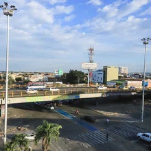 Alcaldía de Cali realizó recorrido en el sector La Luna para revisar afectaciones en el comercio