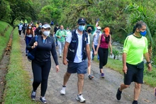 Por medio del deporte, senderistas celebran el cumpleaños 485 de Cali