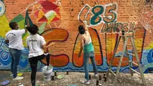 Jóvenes de la comuna 18 pintaron un regalo para Cali