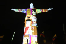 Un espectáculo tecnológico en el cerro de Cristo Rey cerró la noche del cumpleaños 485 de Cali