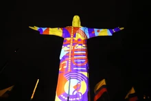 Un espectáculo tecnológico en el cerro de Cristo Rey cerró la noche del cumpleaños 485 de Cali