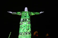 Un espectáculo tecnológico en el cerro de Cristo Rey cerró la noche del cumpleaños 485 de Cali