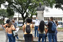 Con un recorrido lleno de historia, caleños y visitantes disfrutaron la ‘Ruta Turística de la Salsa’