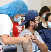 Jóvenes entre 20 y 24 años iniciaron su esquema de vacunación contra la covid-19