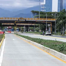 Puente carrera 100 con calle 25