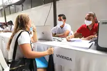 Con masiva participación, Alcaldía acercó su oferta institucional en Feria de Servicios de la comuna 21
