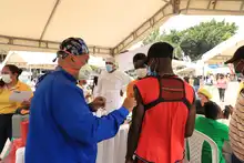 Con masiva participación, Alcaldía acercó su oferta institucional en Feria de Servicios de la comuna 21