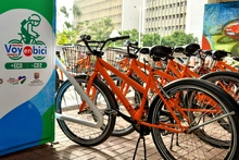 Datic llegó en ‘bici’ a la Administración Distrital