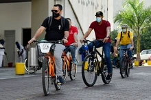 Datic llegó en ‘bici’ a la Administración Distrital