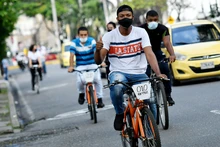 Datic llegó en ‘bici’ a la Administración Distrital