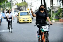 Datic llegó en ‘bici’ a la Administración Distrital