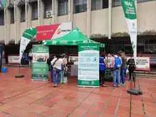 Obsequiando plantas a los caleños, enseñamos a cuidar nuestro Ecosistema