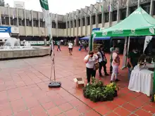 Obsequiando plantas a los caleños, enseñamos a cuidar nuestro Ecosistema