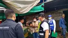 Jornadas educativas sobre manejo de residuos en plazas de mercado de Cali 