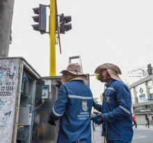 reparación e instalación de semáforos 