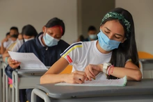 Programa de Bilingüismo beneficiará a 16 mil estudiantes y 300 docentes oficiales