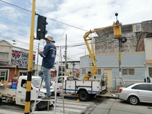 Trabajos para recuperar la red semafórica de Cali no se detienen