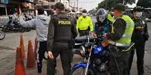 Alcaldía y Policía Fortalecen  la Seguridad en la Galería Santa Elena 
