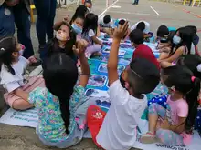 Jugando se aprende con Cariño a la Calle
