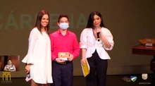  Premio a “El eterno canté”: aplausos para el alumno y la maestra