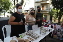 La ‘Loma de la Cruz’ se convirtió en un bazar de emprendimientos juveniles