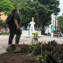 Desde el programa Zonas Te Queremos Cali, el parque Versalles recupera su verdor y tranquilidad