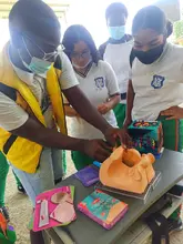 Condonatón para prevenir embarazos y educar a jóvenes en salud sexual
