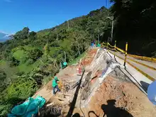 Avanza la construcción de pozos de contención en la vía a El Saladito 