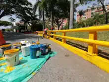 Infraestructura continúa embelleciendo estructuras viales en la calle 5a