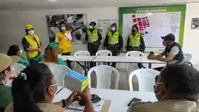 Comerciantes ubicados en el área de renovación urbana reciben formación en el manejo integral de residuos sólidos