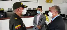40 taxistas en Cali se gradúan como promotores de convivencia y seguridad ciudadana