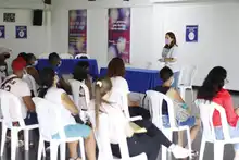 Beneficiadas 16 familias desplazadas, con 24 niños  