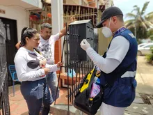 ‘Chiva de vacunación’, nueva estrategia para inmunizar a caleños y caleñas contra el covid-19