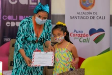 Entre sombreros y turbantes se premiaron los estudiantes ganadores de encuentro de poesía afrocolombiano 