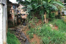 Labores de limpieza a quebradas de la comuna 20 