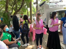 Continúa el compromiso de prevenir el cáncer de mama en Cali  