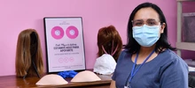 Pacientes de la Clínica de Mama pueden acceder a prótesis y pelucas en tratamiento contra el cáncer de seno