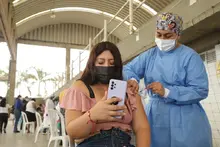 Caleños se vacunan para asistir al Festival por la Vida