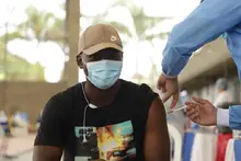 Caleños se vacunan para asistir al Festival por la Vida