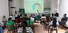 Propietarios de talleres de mecánica recibieron formación en gestión ambiental