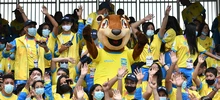 Con voluntad y compromiso, la sacaron del estadio